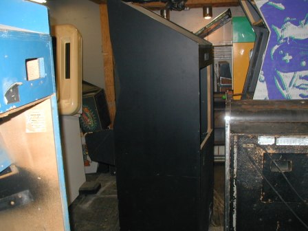 Atari / Primal Rage Cabinet (Image 2)